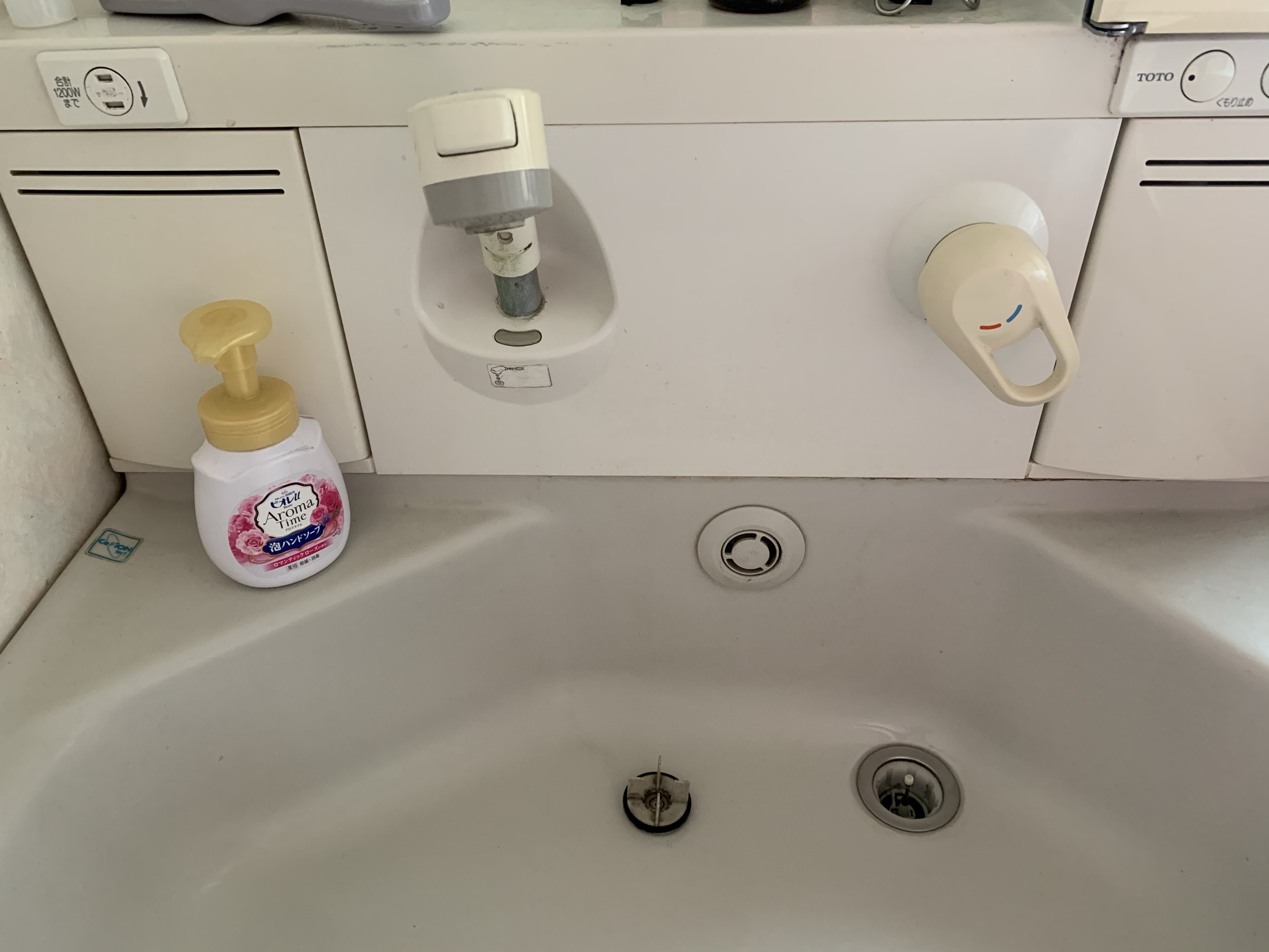TOTO水回り部品 洗面所 洗面所水栓 シャワー：シャワーヘッド部（ＴＬ３８５型用）（THC18R） - 10